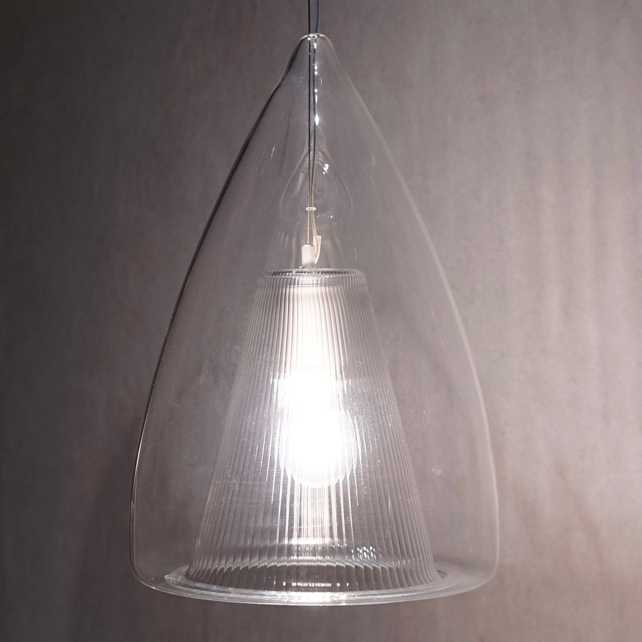 YAMAGIWA ヤマギワ Cuore Aperto 26 クオーレ アペルト P2890 ペンダントライト ガラス 照明 モダン ラグジュアリー ホテルライク イタリア