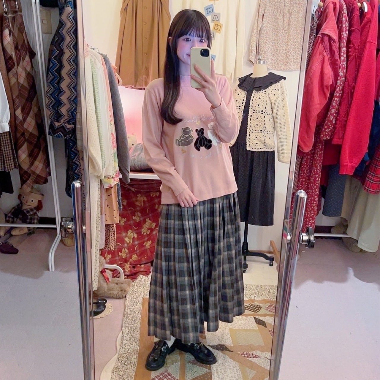 bear applique pink knit sweater