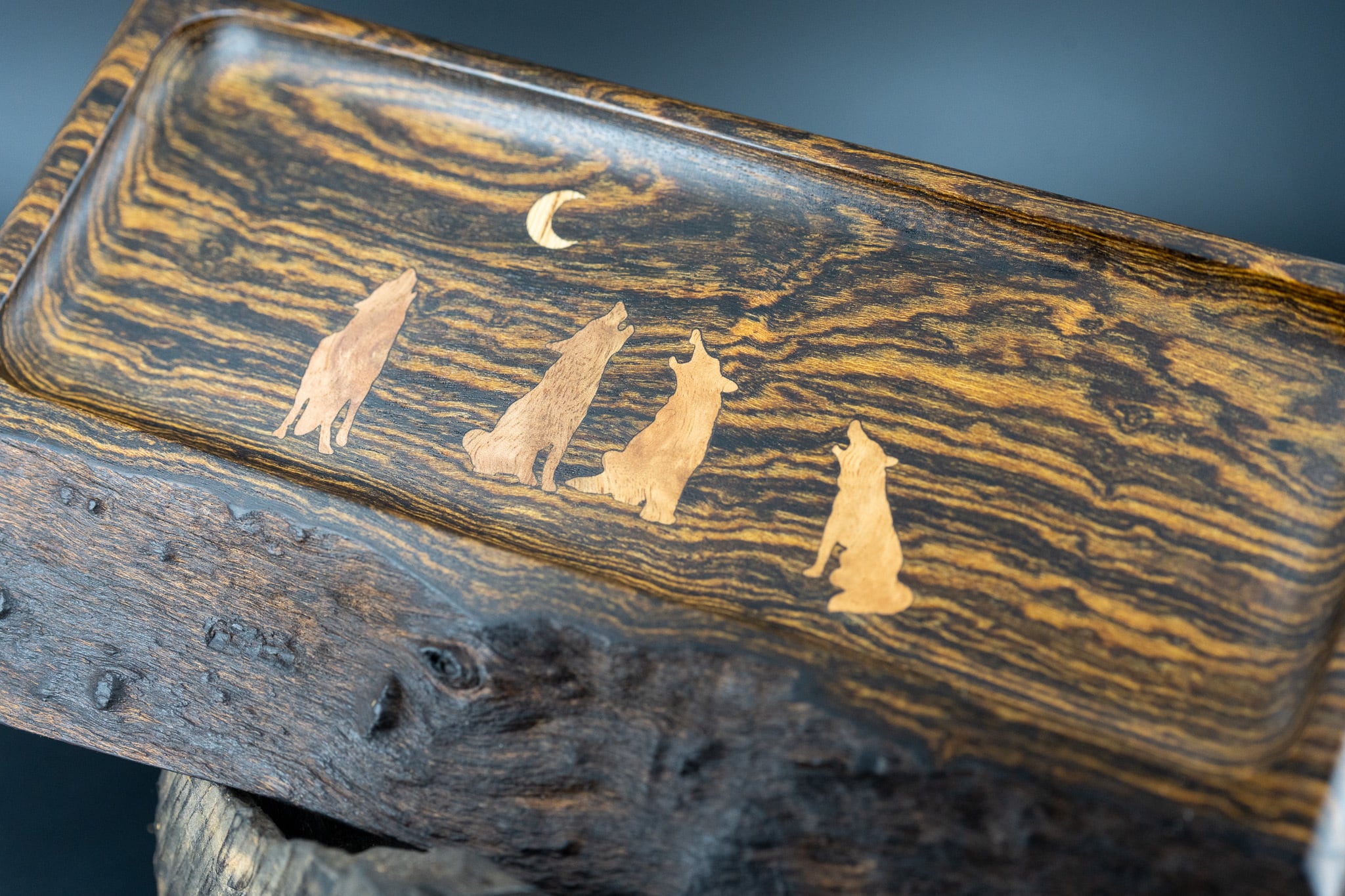 【黄王檀】リオグランデパリサンダー ペントレイ 木象嵌 月に吠える