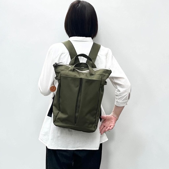 受注製作　hike35：カーキ（撥水加工ナイロン素材リュック）