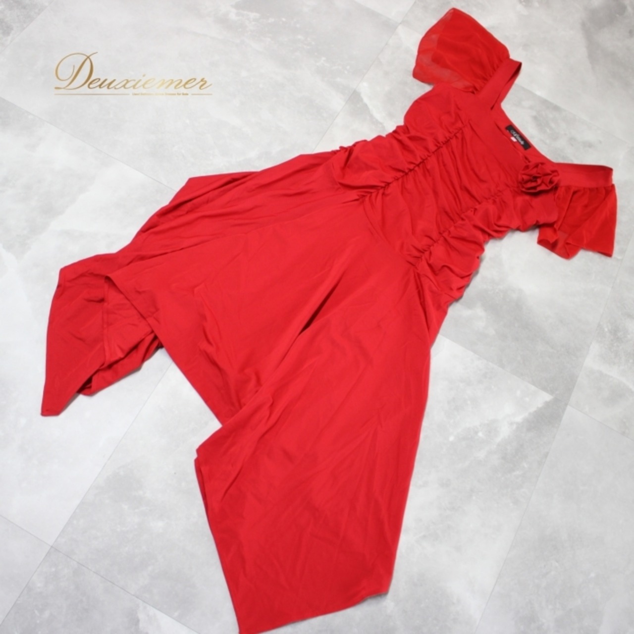 社交ダンス 衣装 スタンダード ドレス ワンピース レッスンウェア パーティ衣装 オールシーズン A vivare アビバーレ 赤 レッド系 無地 コサージュ 伸縮性 ファスナー仕様 肩パッド 胸パッド ポリエステル ポリウレタン レオタード 燃え立つような チュニック フレア ドレープ 大人用 おしゃれ かわいい レディース 体型カバー シンプル デザイン お出かけ ダンスパフォーマンス 着やすい