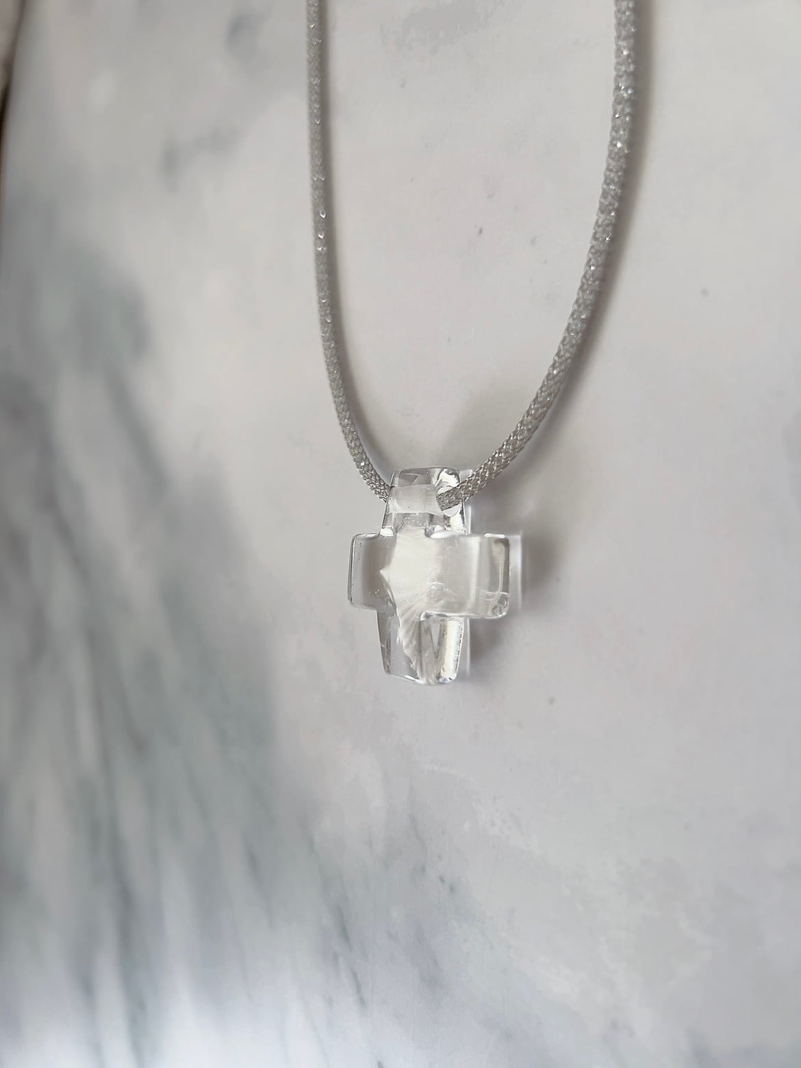 Cassiopeia クリスタル ネックレス NINAネックレス・ クリスタルクロス | 上品なアクセサリー | こだわり