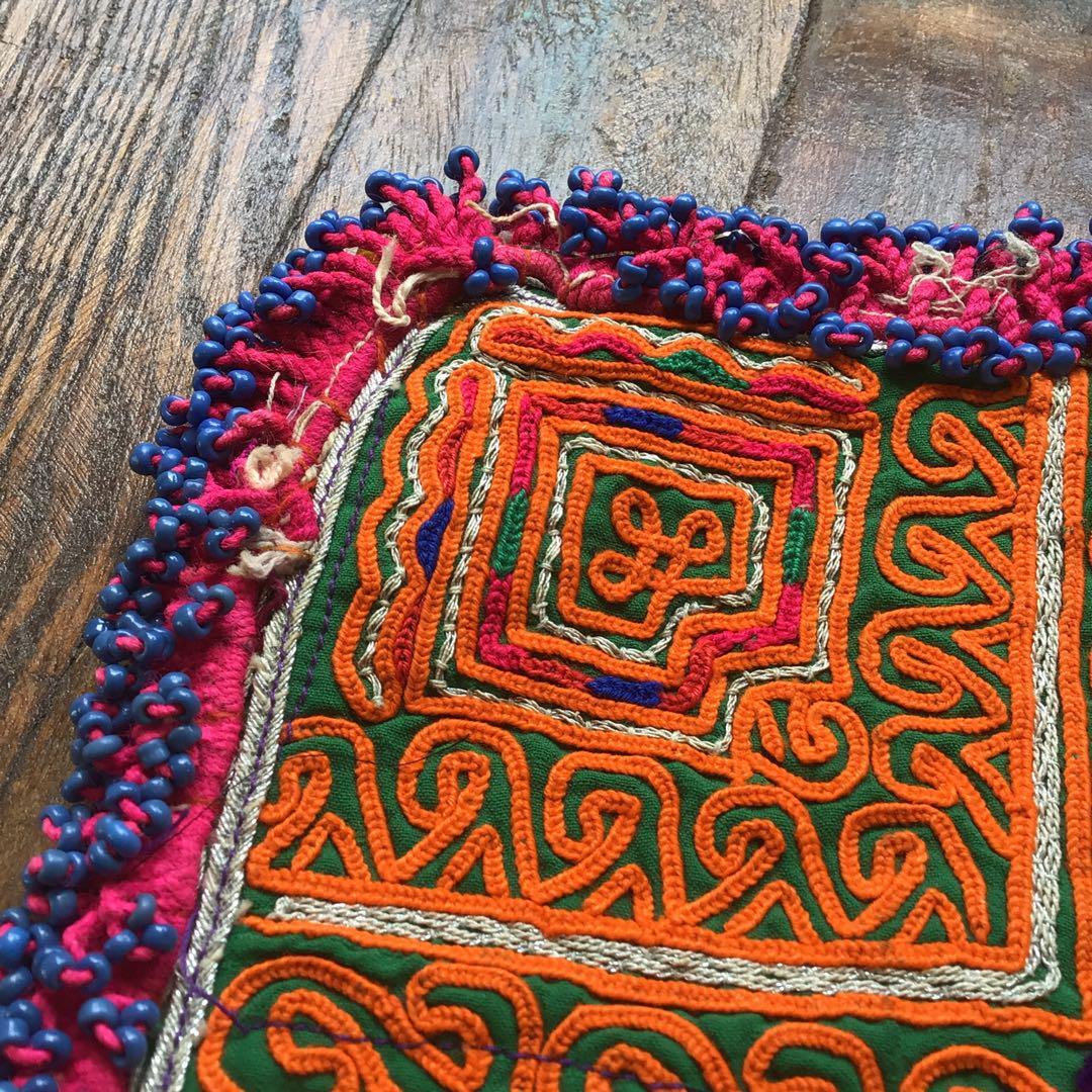 アフガニスタン パシュトゥーン族 ビーズ刺繍古布 e 大人のエスニック cozyhana