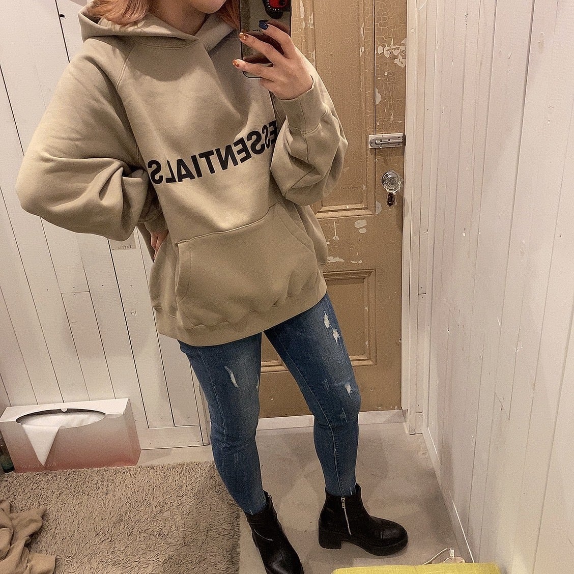 FOG ESSENTIALSフロントロゴ プルオーバーパーカー¥27,000+tax(29700