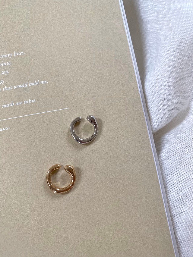 nuance ear cuff (P24)