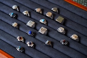 R-096 K10 Circle Native Oval Signet Ring (Sapphire)