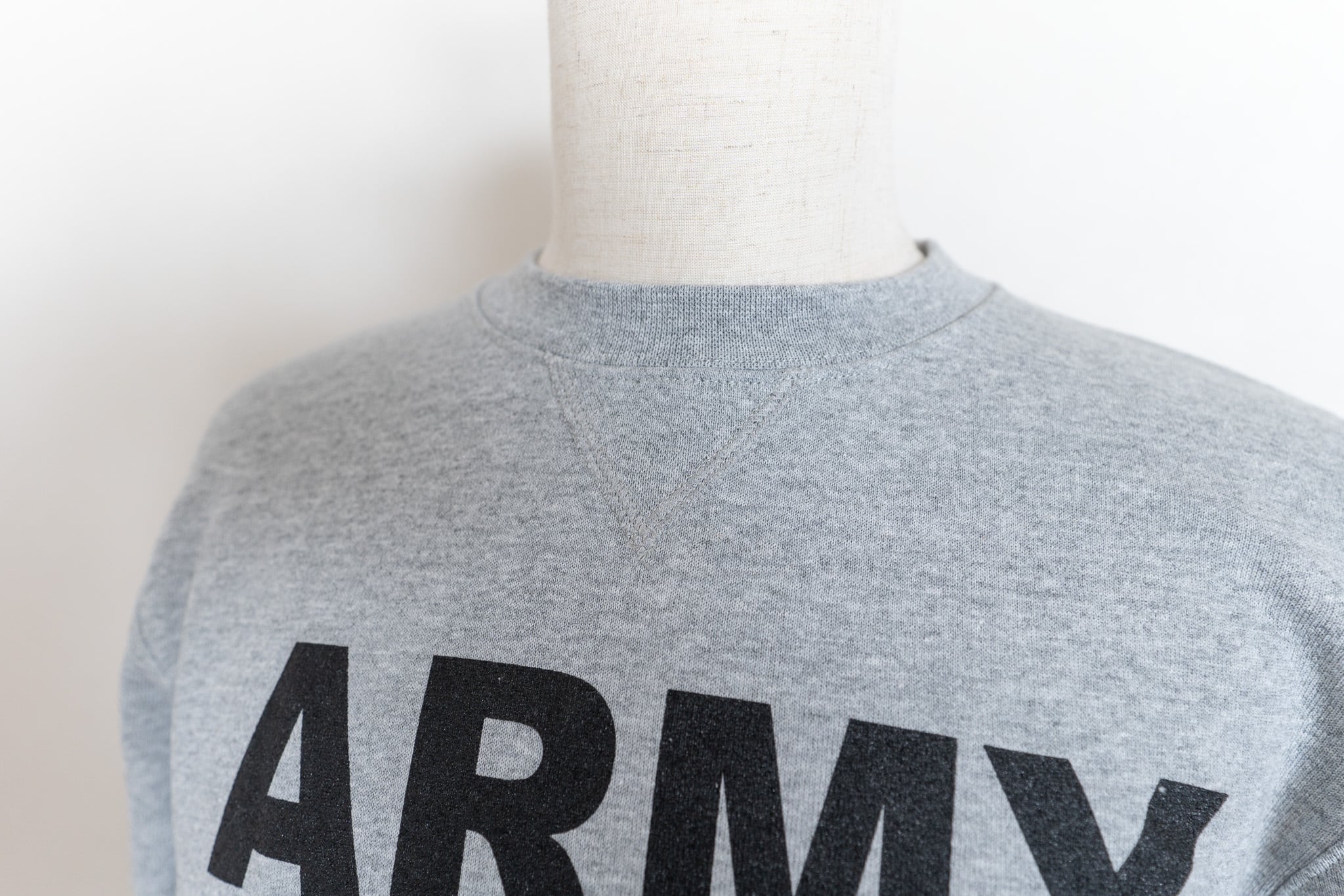 DEADSTOCK】U.S. ARMY Physical Training Sweat Shirt by SOFFE