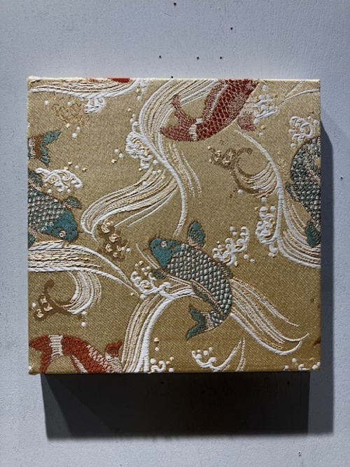西陣織金襴　テキスタイルパネル　鯉　