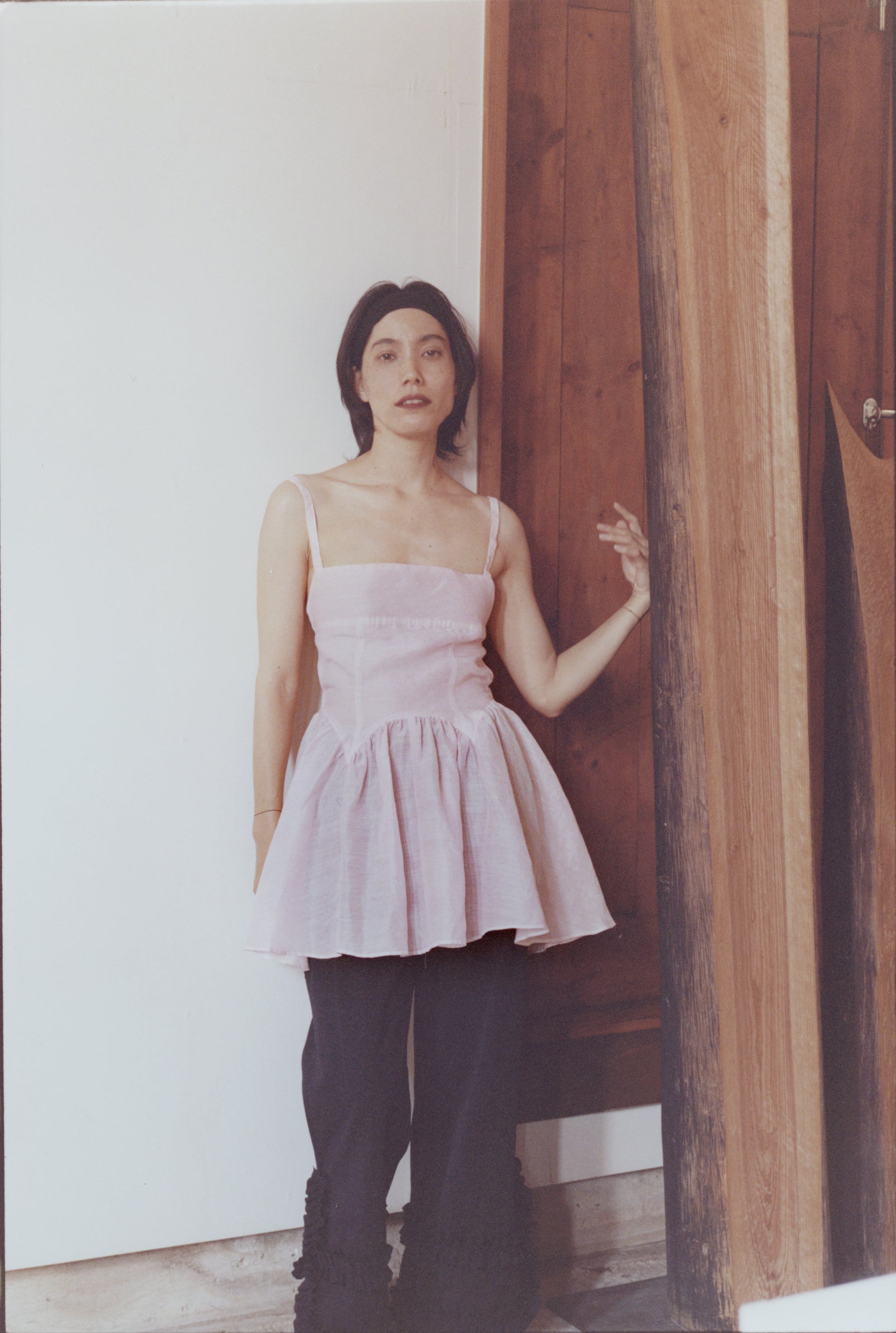 Eicayoshinari SILK LINEN DRESS APRON | physis (ピュシス)