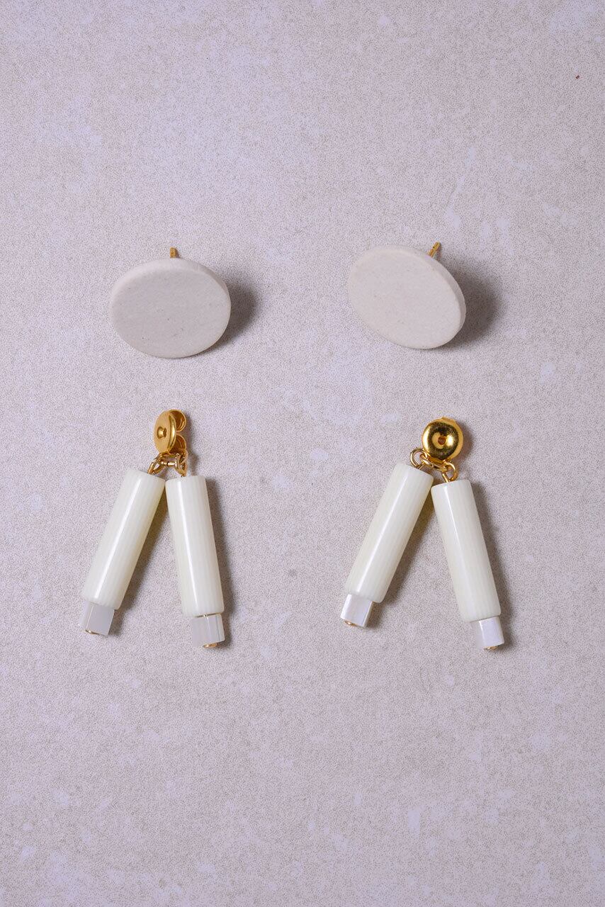 ピアス: 陶製パーツ & ウッドパーツ & イタリアンビーズ 「大股 ピアス: 陶製パーツ & ウッドパーツ & イタリアンビーズ 「大股