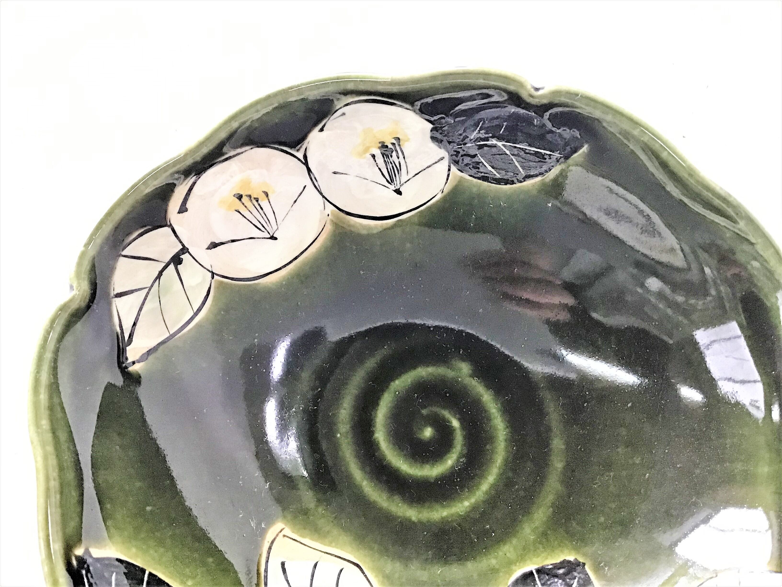 たわみ鉢 織部黒椿 L