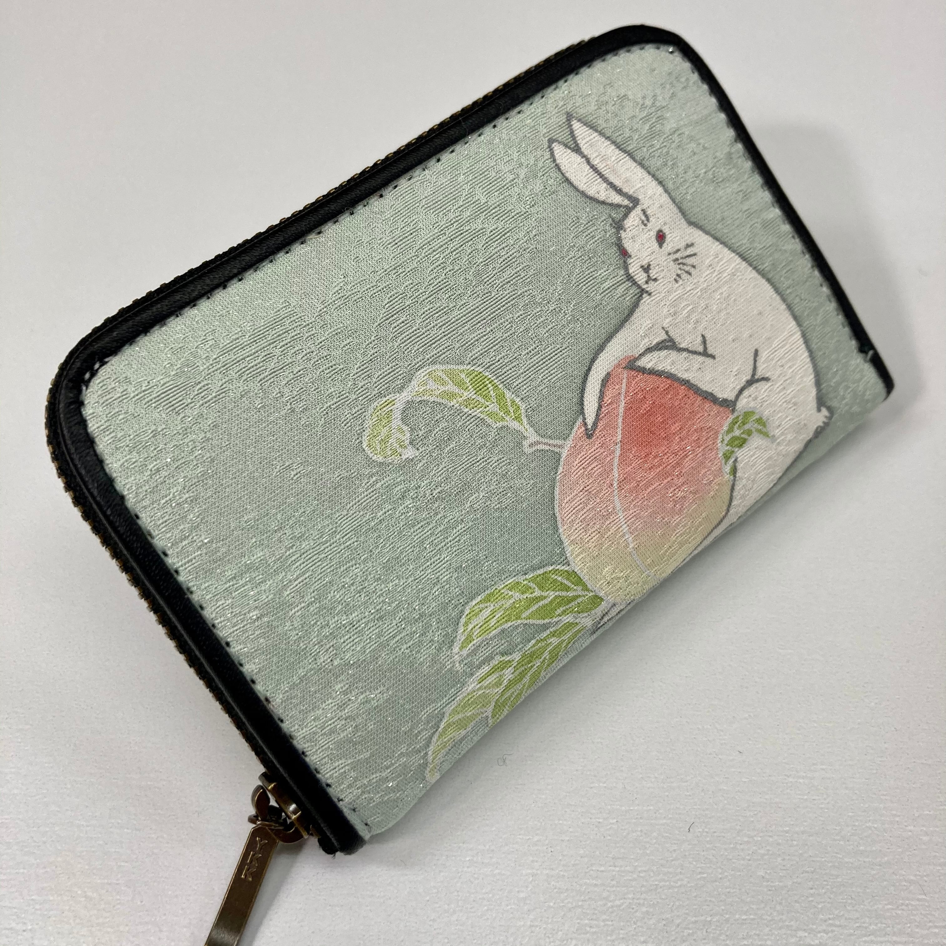 ラウンド財布「福桃ウサギ」 | somemoyoushop ーそめもようショップー