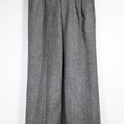 INTERIM / INDIA WOOL CLASSIC HERRINGBONE WITH LEATHER PIPING 2-TUCK STRAIGHT SLACKS