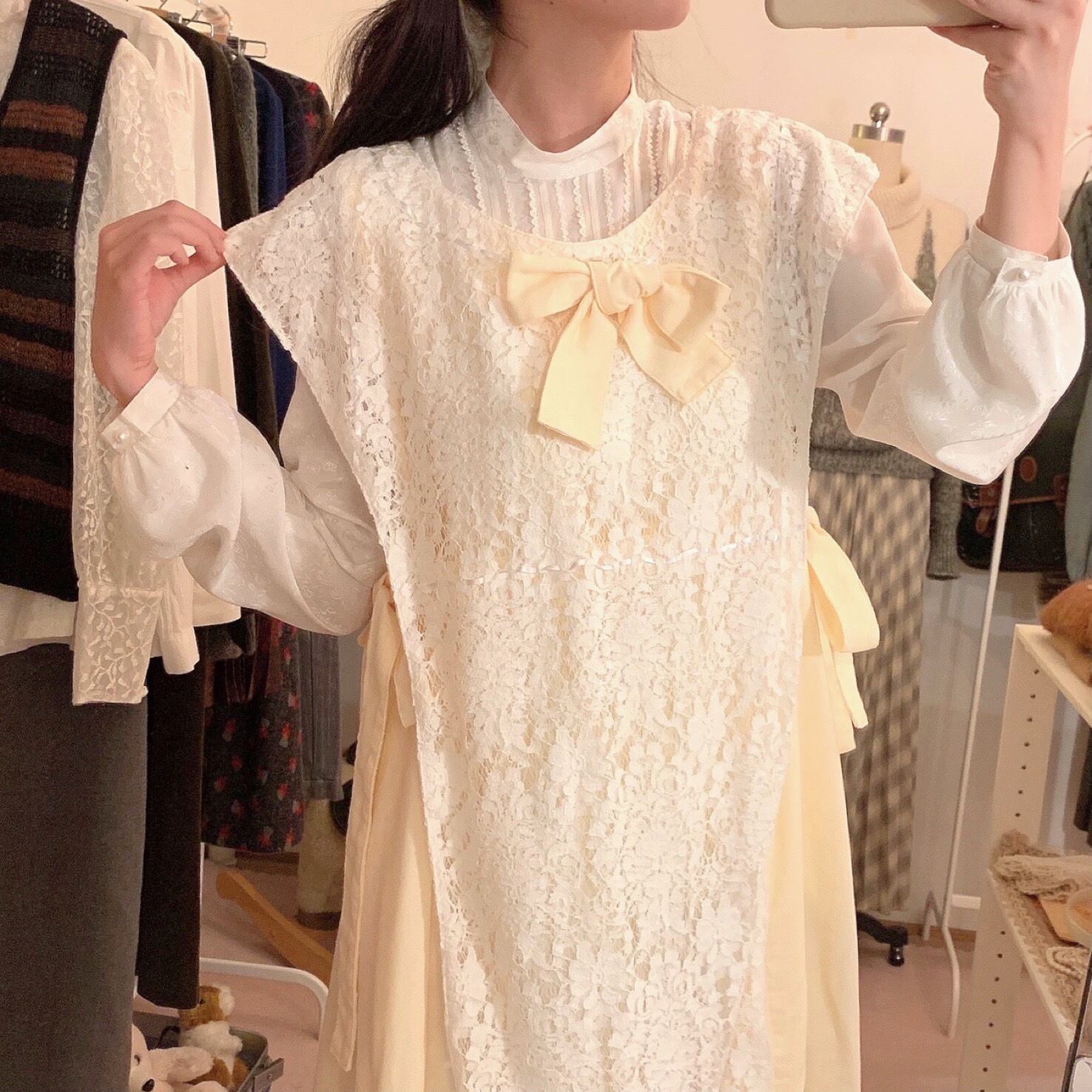 original : landmark jumper skirt / cream × white