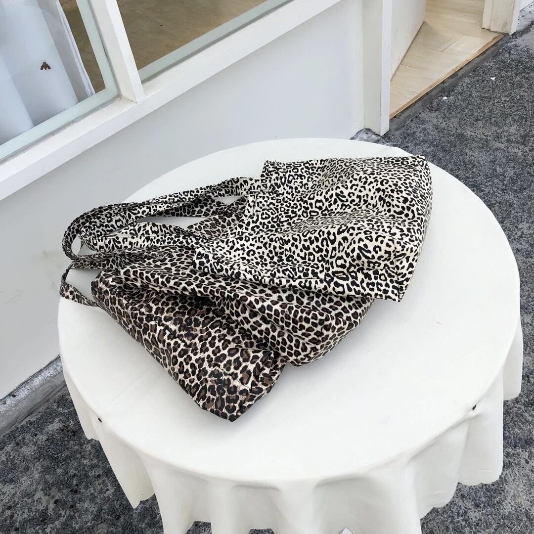 レオパードトートバッグ