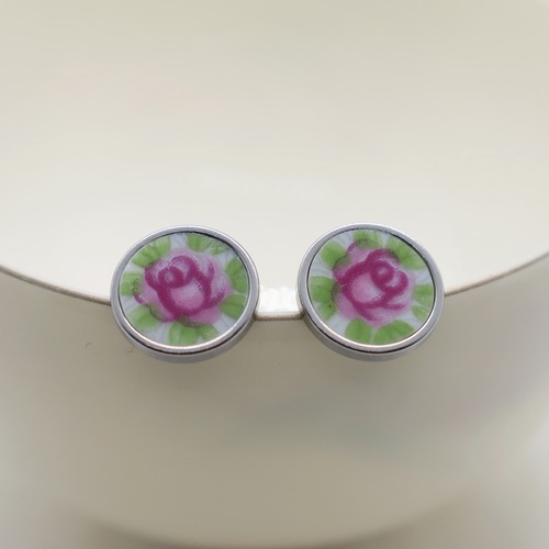 Stud earrings24