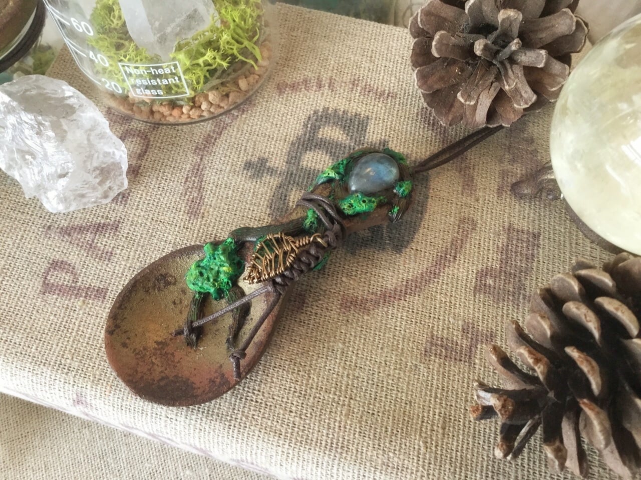 幸運のお守りに☆魔法のスプーンチャーム【ラブラドライト】 | 天然石