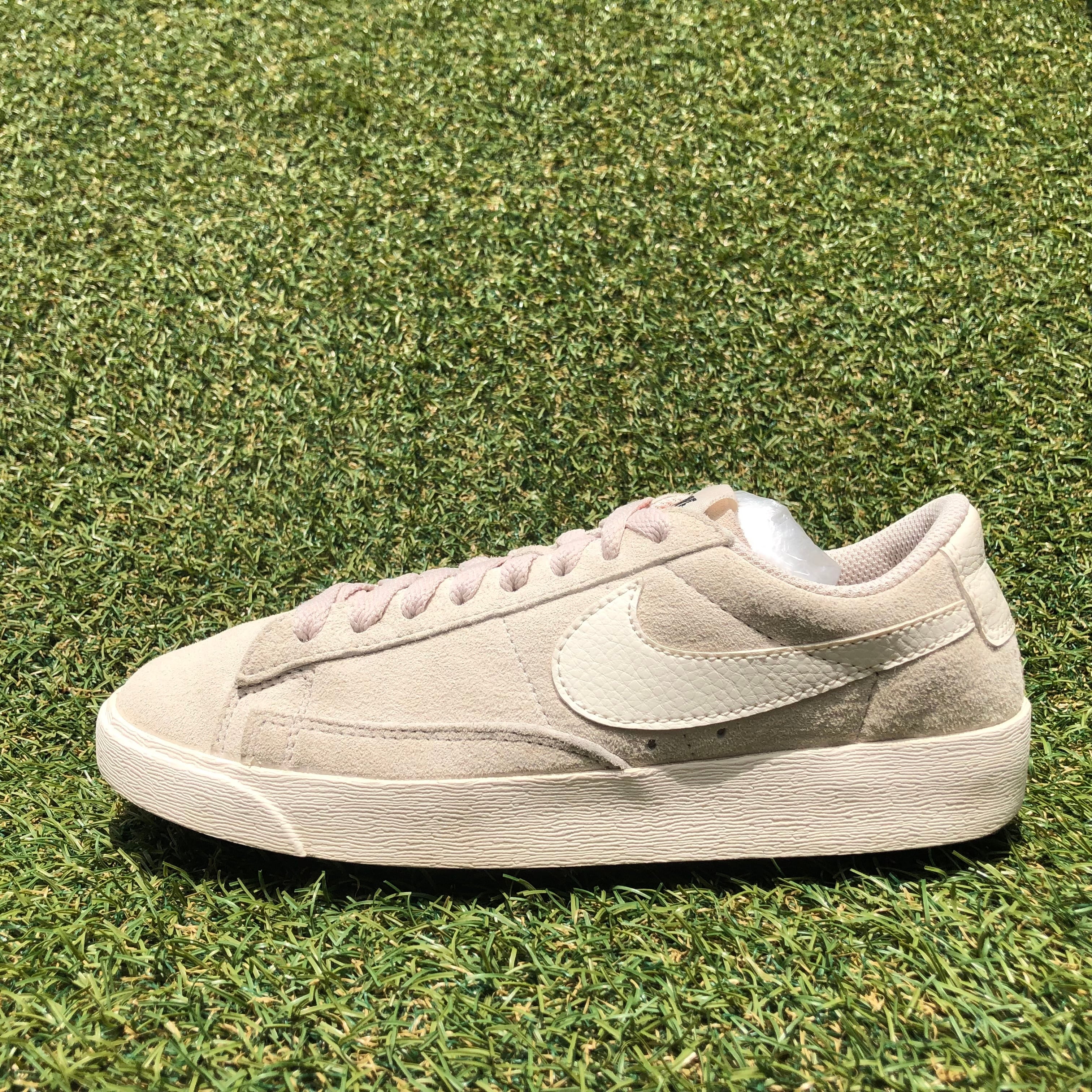 NIKE BLAZER LOW SD ナイキ ブレザーロー スエード HT69