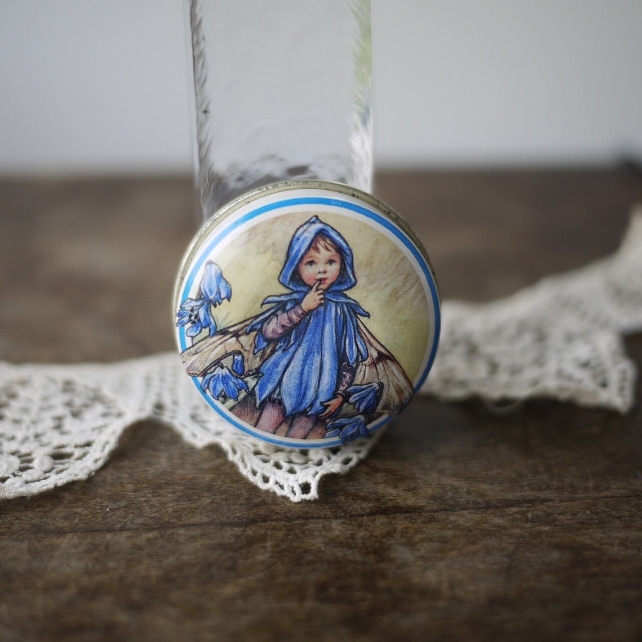 イギリス フラワーワーフェアリーズピル缶 ティン缶