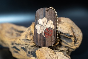 インドローズ ドッグタグ 象嵌 幸運を運ぶナナホシテントウ