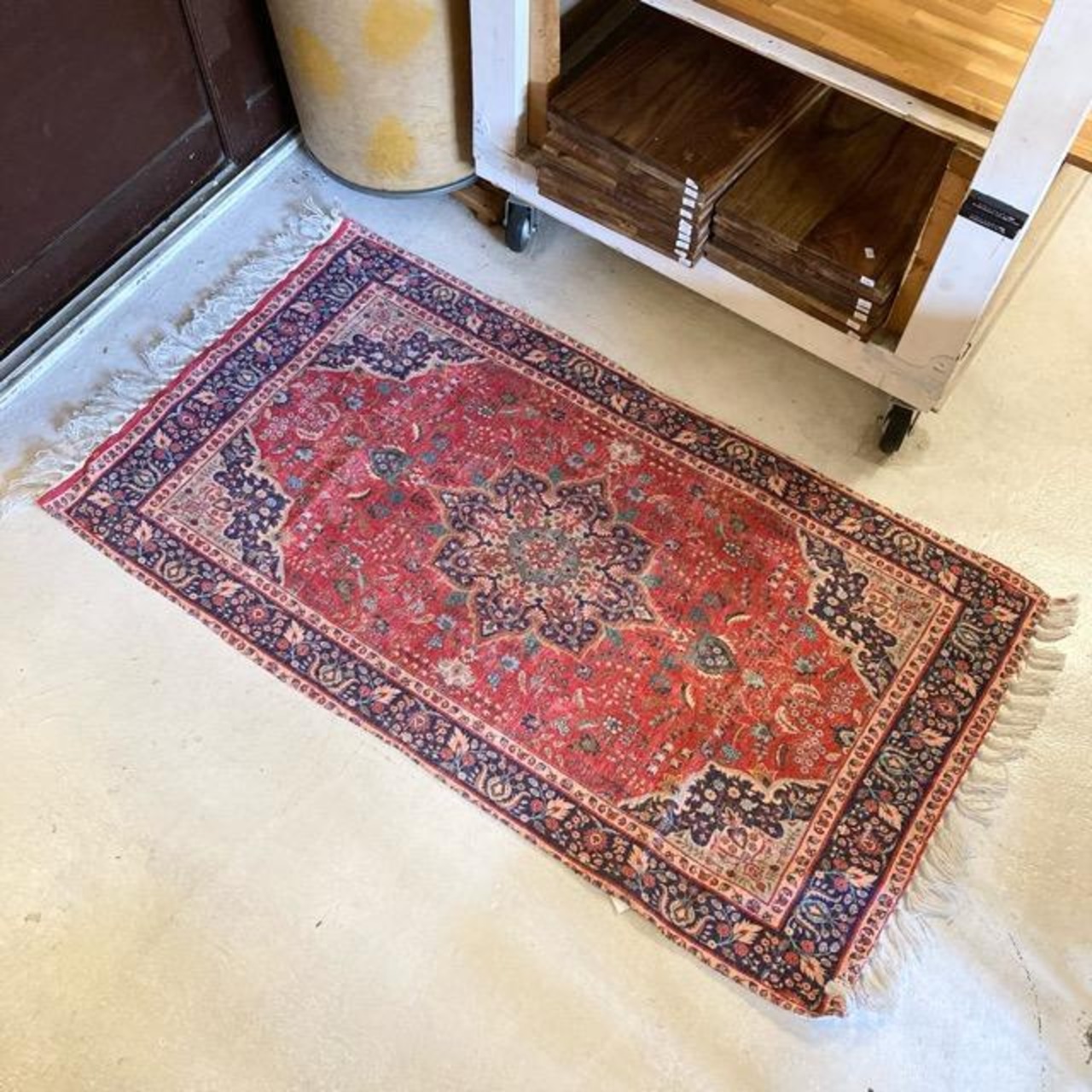 TOPANGA Homefurnishing　ペルシャプリントフロアラグマット　テヘラン　80×140cm　フロアマット　ペルシャ絨毯　ポリエステル　二人掛けソファ　ベッドサイド