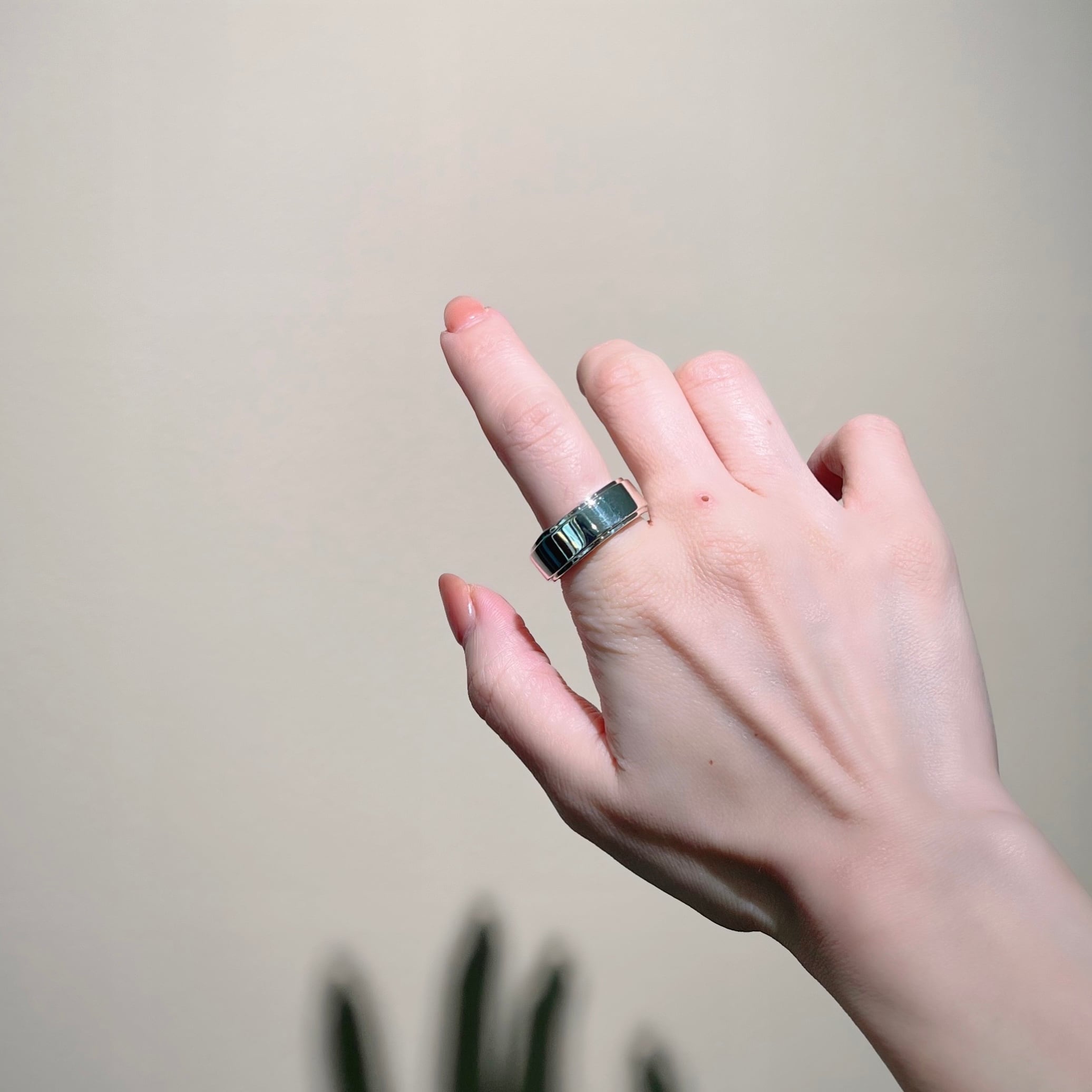 TIFFANY&CO.】【21.5号 】2939 洗練。メトロポリス リング／幅1.1cm
