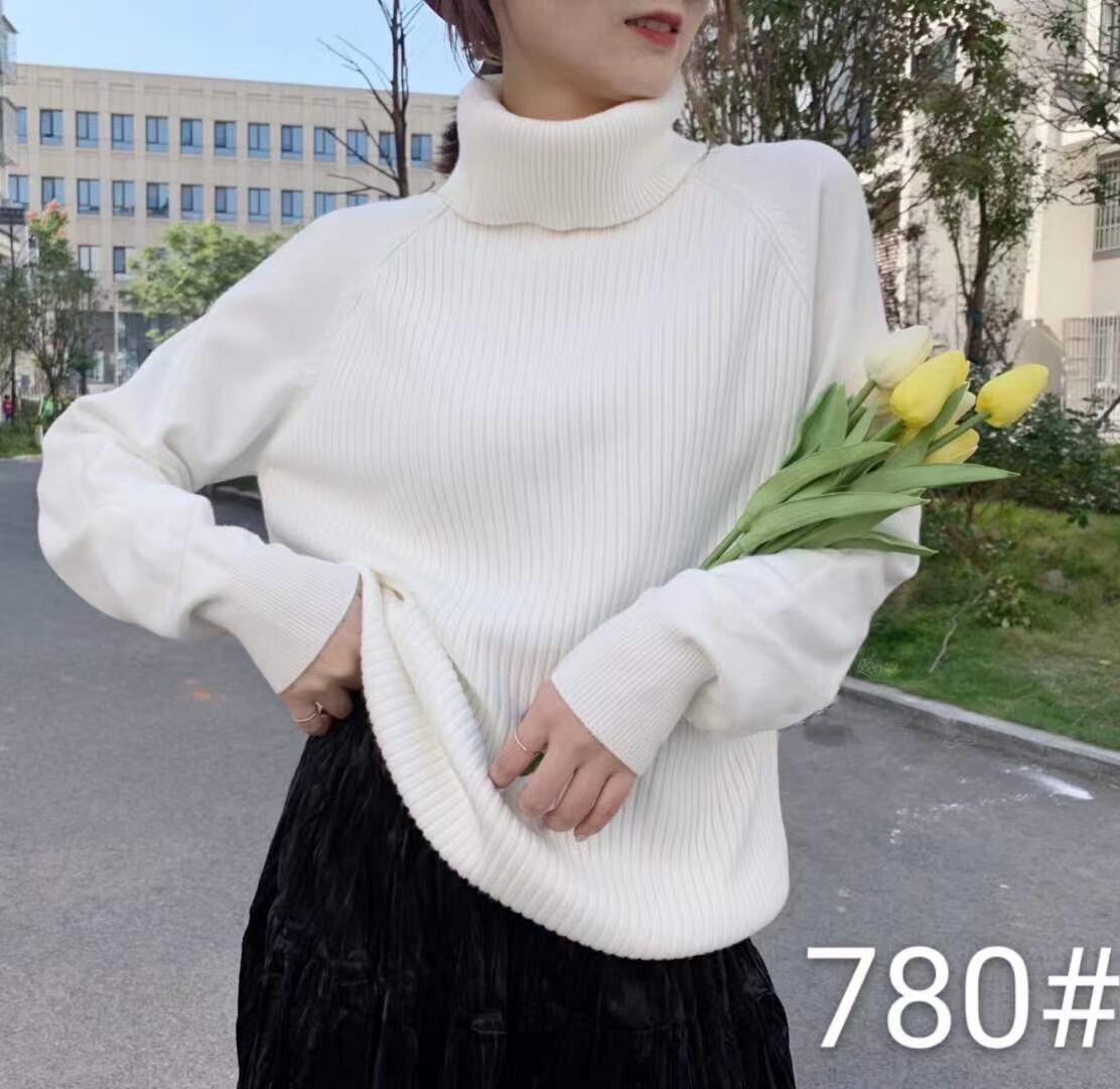 ラグラン切り替え タートルニット　AJ111-780