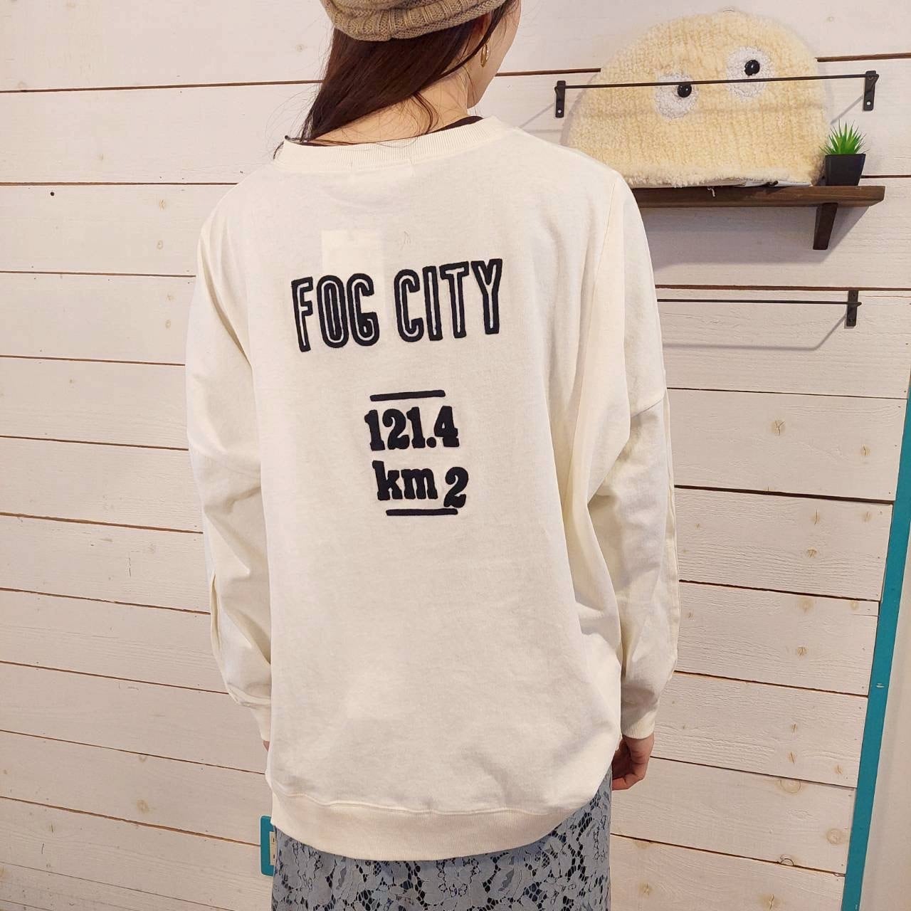 『People's』387-10 KAKELA 刺繍ロゴ切替ビッグ　クルーネック　フリーサイズ