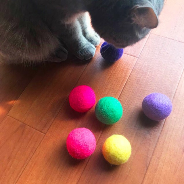 猫のおもちゃ　猫用　フェルトボール　大き目L3.5cm　　6カラーパック　ヴィヴィットカラー