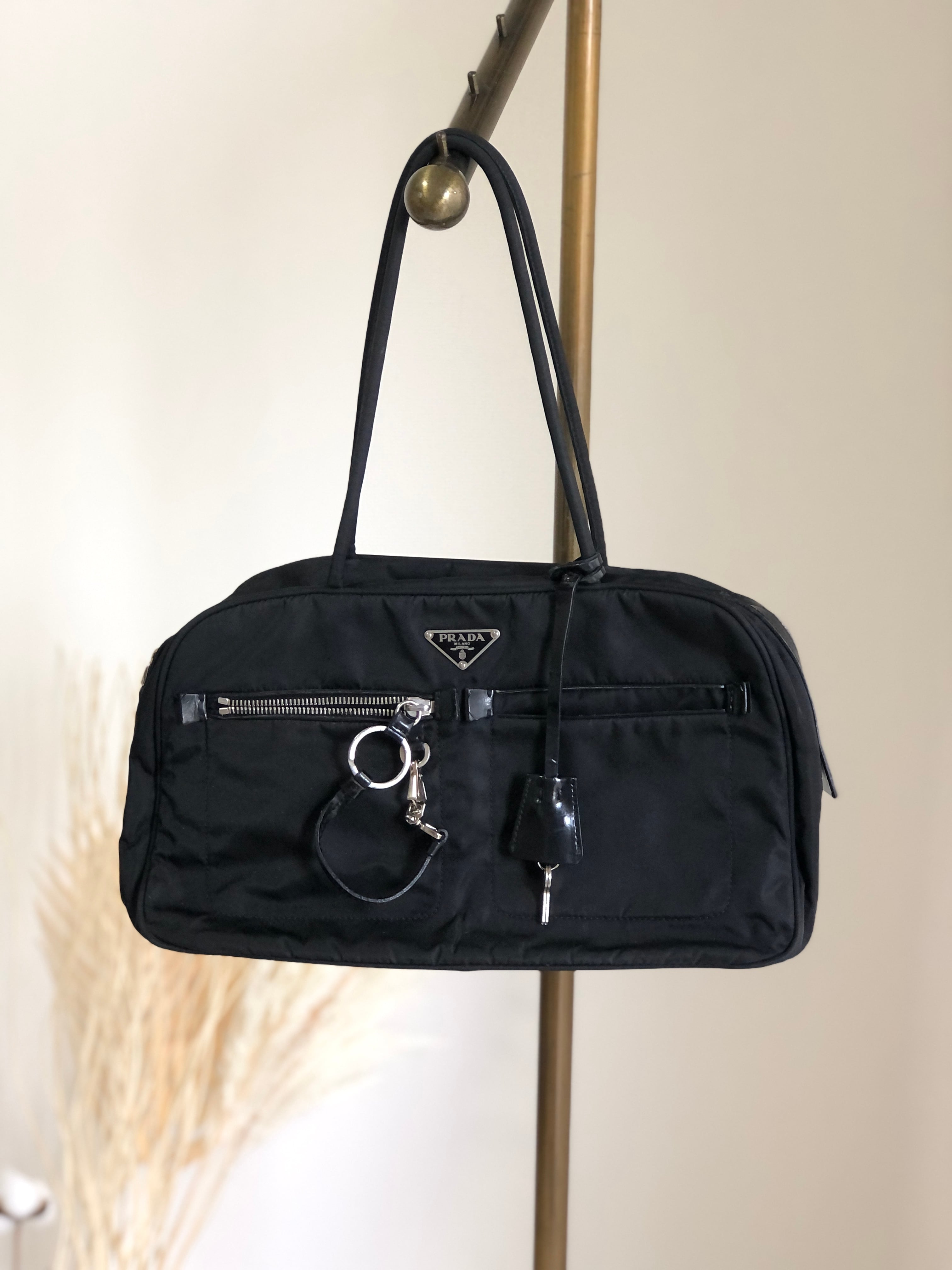 PRADA プラダ ハンドバッグ ブラック トライアングルロゴ ナイロン