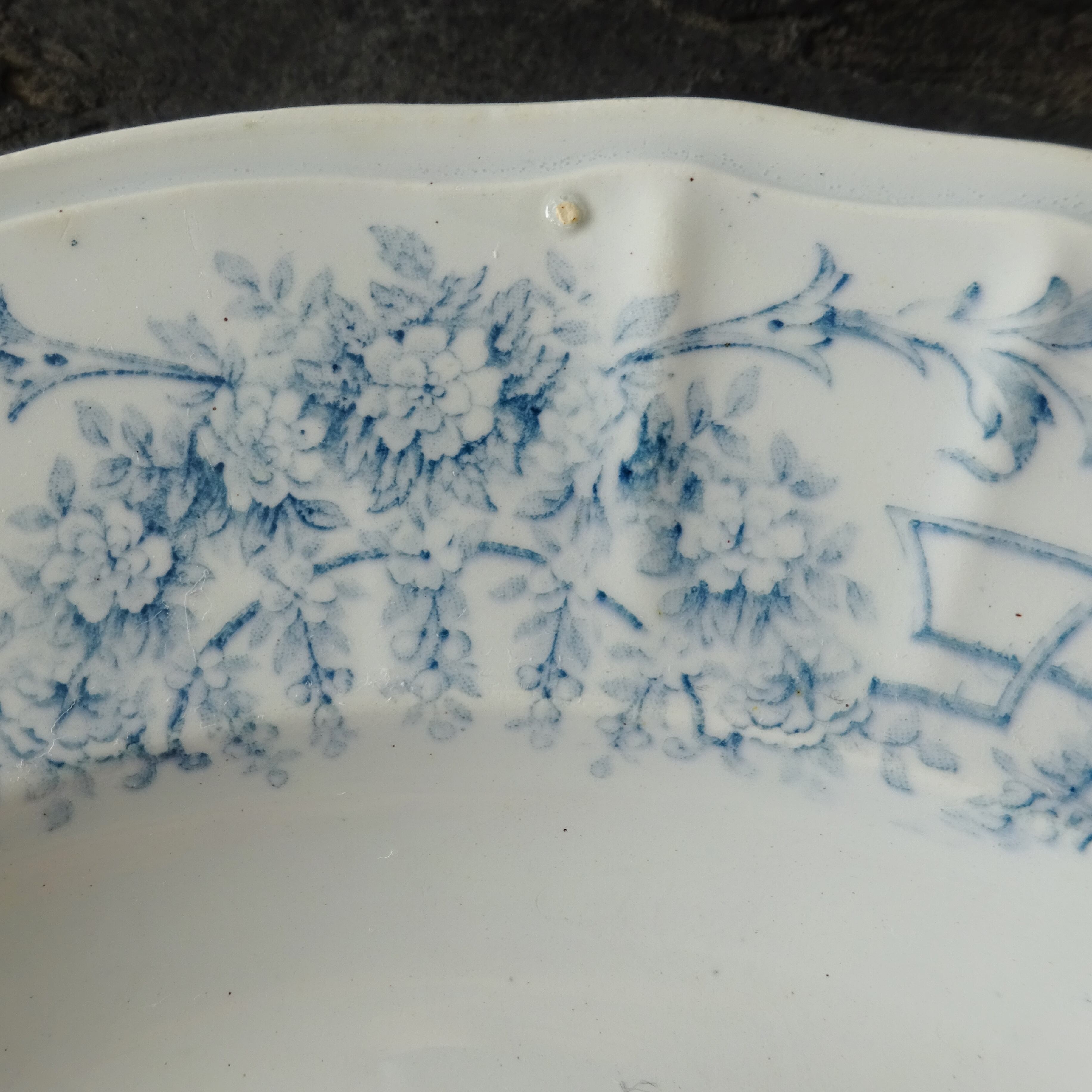 ST AMAND ET HAMAGE NORD  modèle《LAMBALLE》Assiette creuse (C)