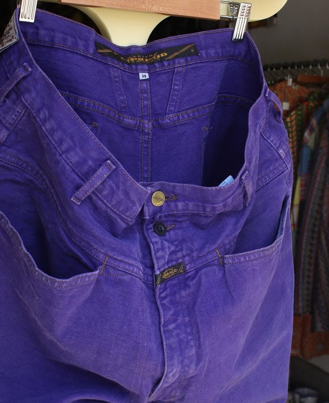 1990s “ marithe francois girbaud “ purple denim baggy shorts .  made in usa .   size 38 .