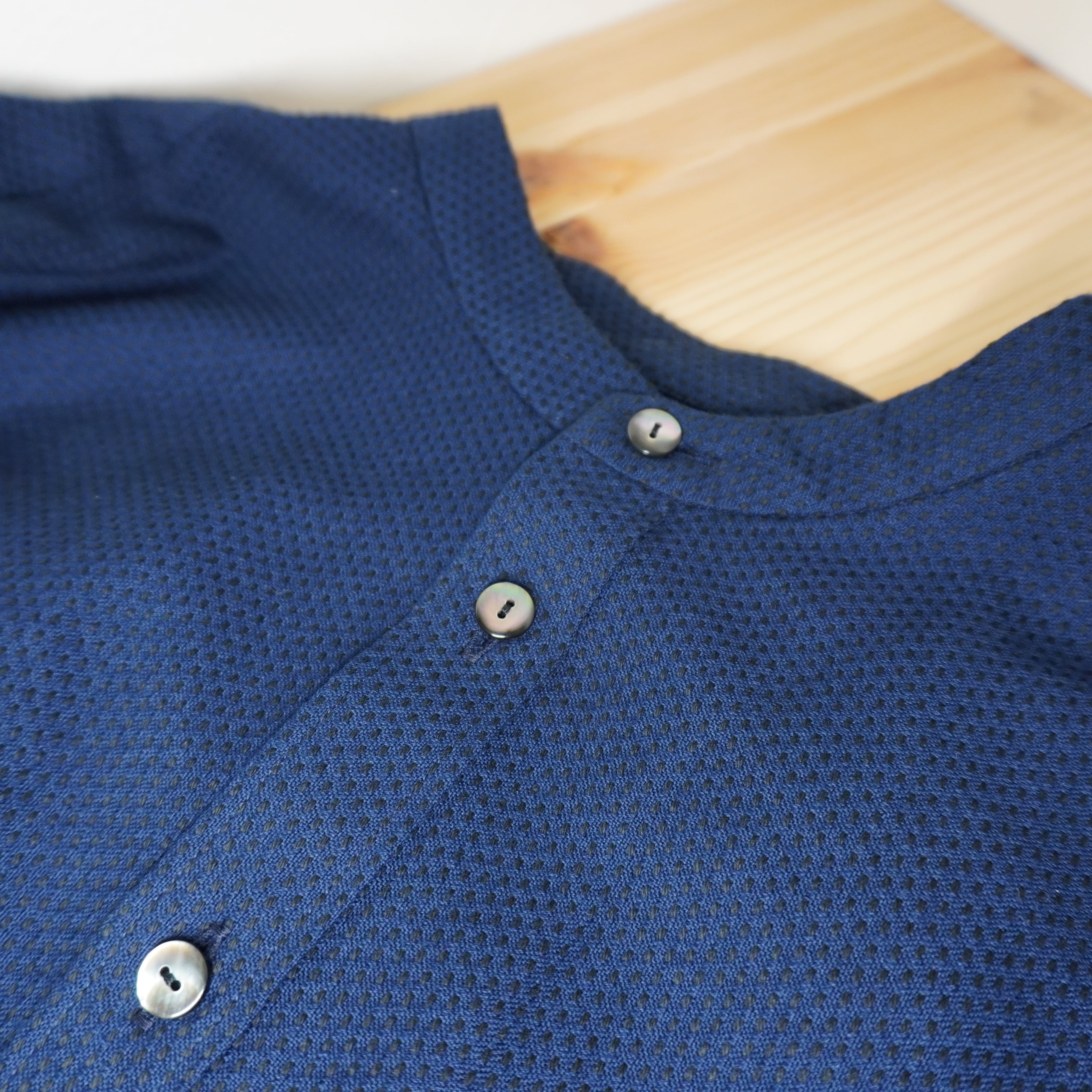 美品ロングシャツ　ネイビーXS NOTO QUALITY リラックスロングシャツ＜ネイビー＞(XS ネイビー): 東京