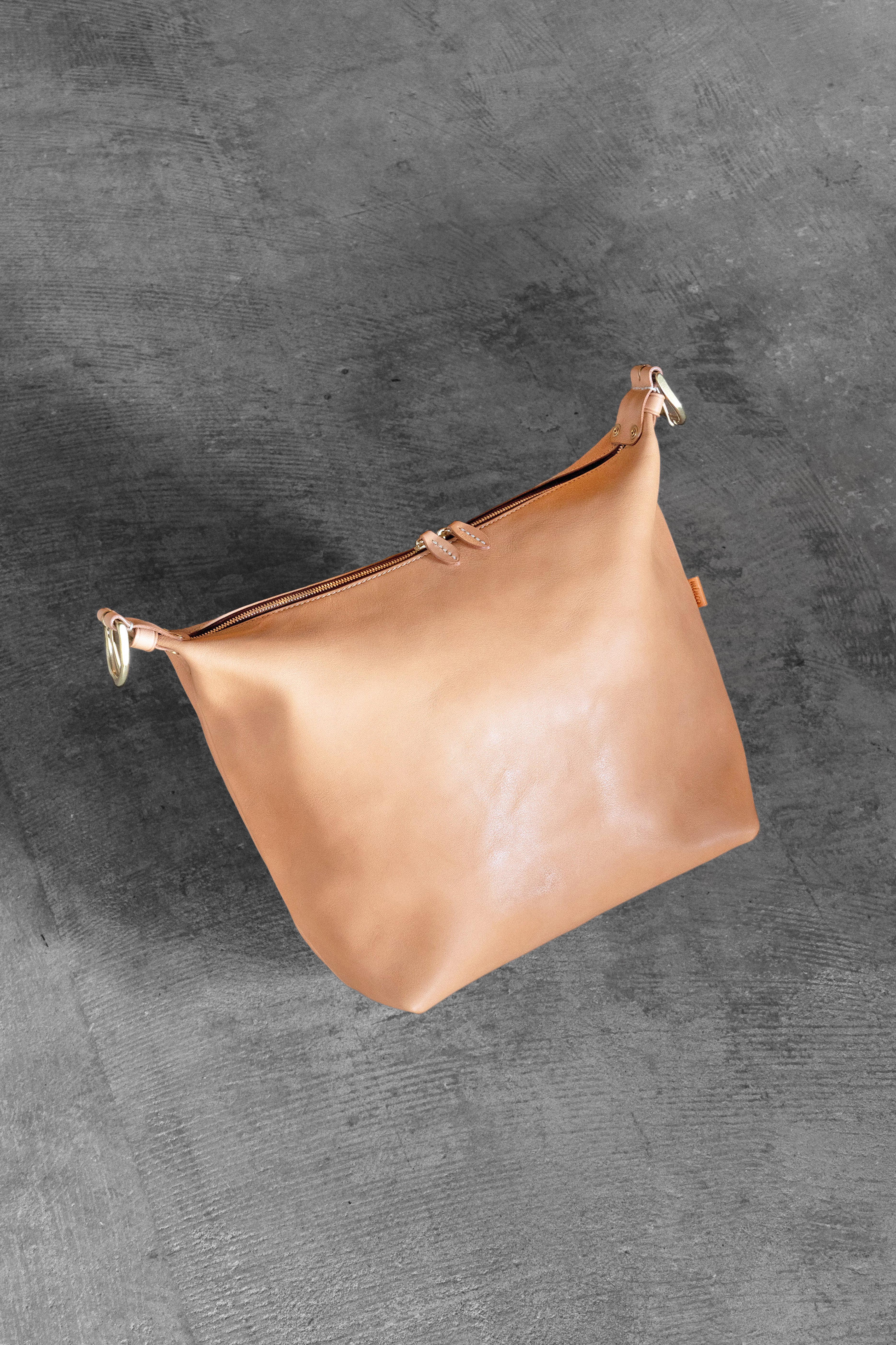 Shoulder bag 02 / L【送料無料】 | 高級皮革ならminca｜栃木レザーの