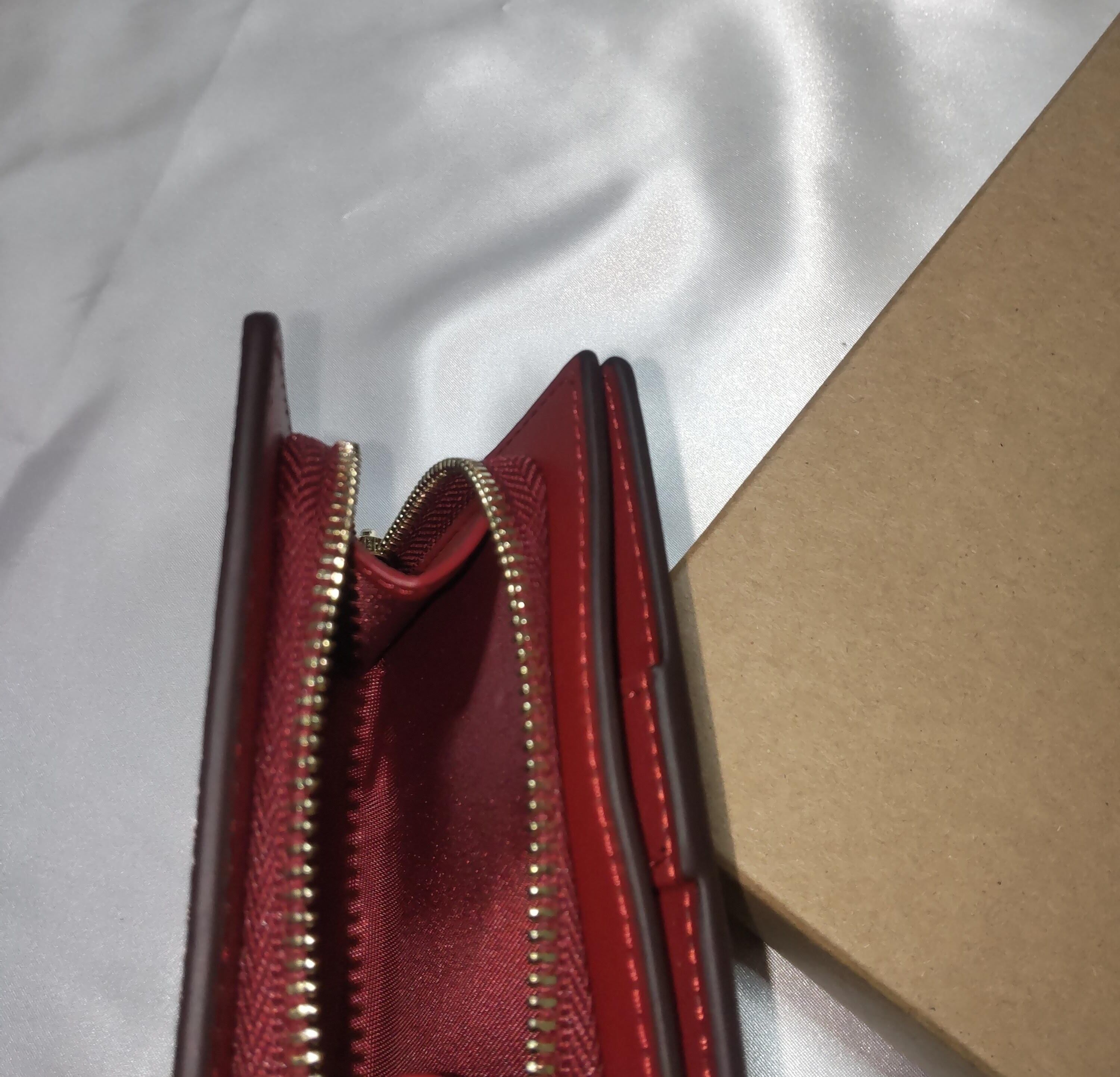 COACHコーチ 二つ折り財布 レインボーシグネチャー | francore