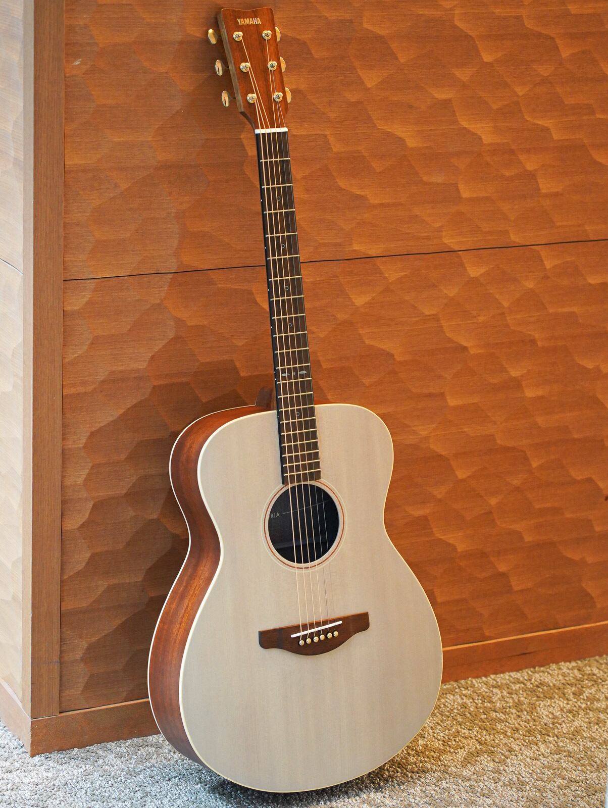 Yamaha Storia Ⅰ Off-white | Closet Guitars