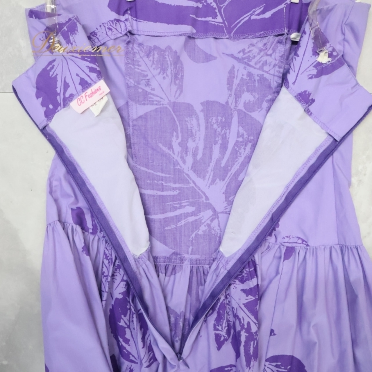 フラダンス 衣装 ワンピース ドレス CC Fashions パープル系 ハワイ製 キャミソールワンピース チューブトップ ワンカラー モンステラ柄 かわいい 華やか 鮮やか 明るい ハワイアン アロハ ハワイアンプリント フラ ダンス レッスン 練習