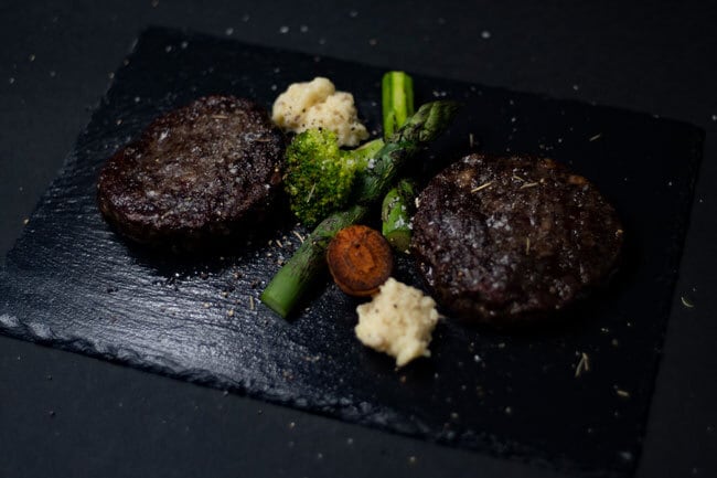 鹿のナチュラルハンバーグ】 | Antler Crafts