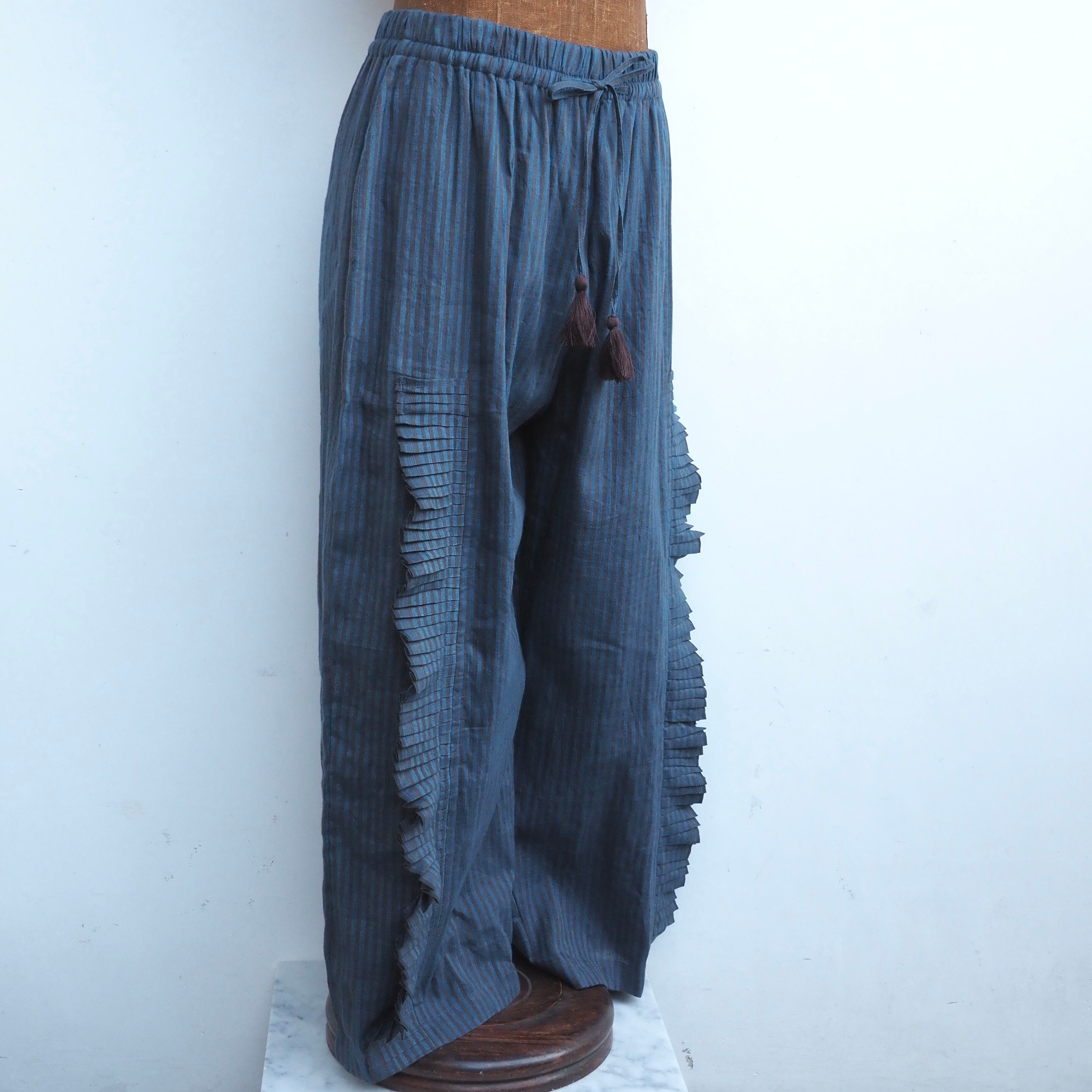 BUNON/ Ruffle Tuck Pants /パンツ(Brown×Blue strip)