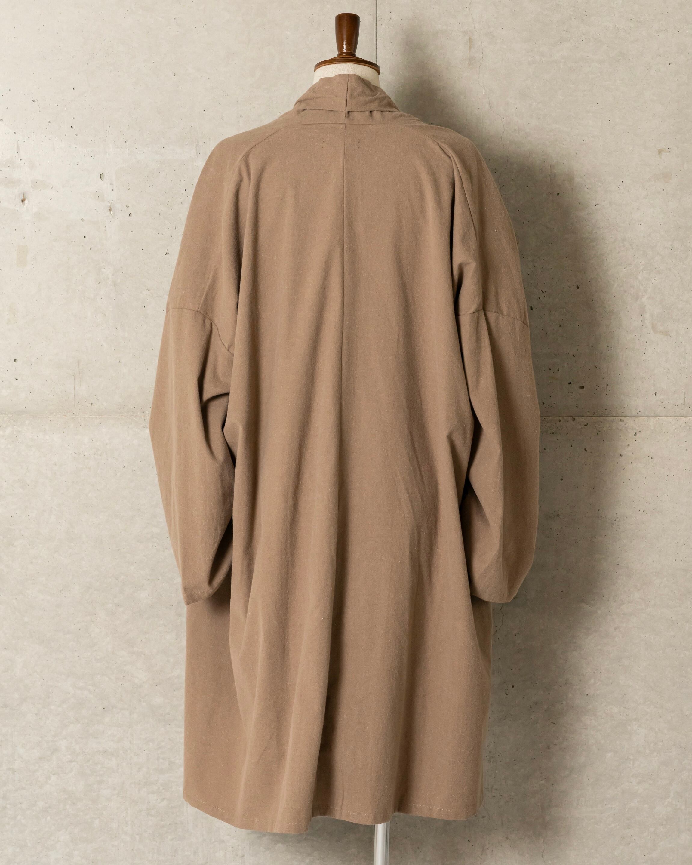 AMUY TRYSBAY Long Sleeve Over Size Gown - その他