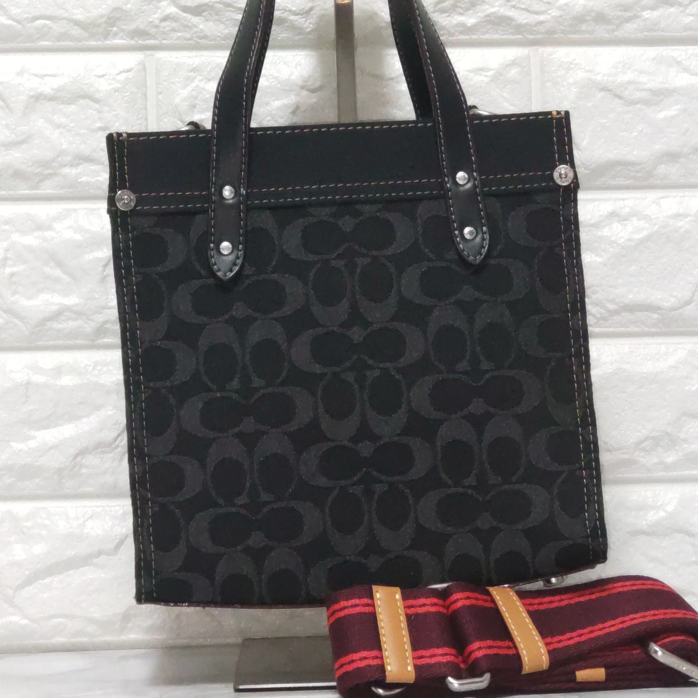 ee284c62ffba7573fdbf94432c8fc6  