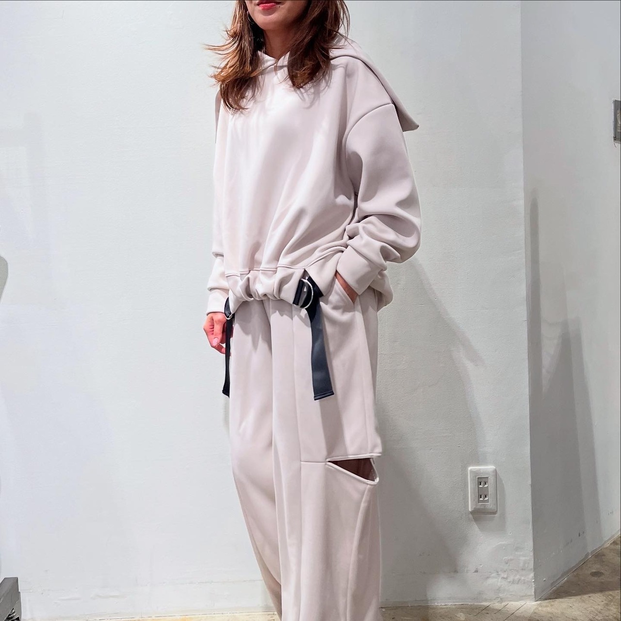 トラノイ  TRANOI 2way slit pants