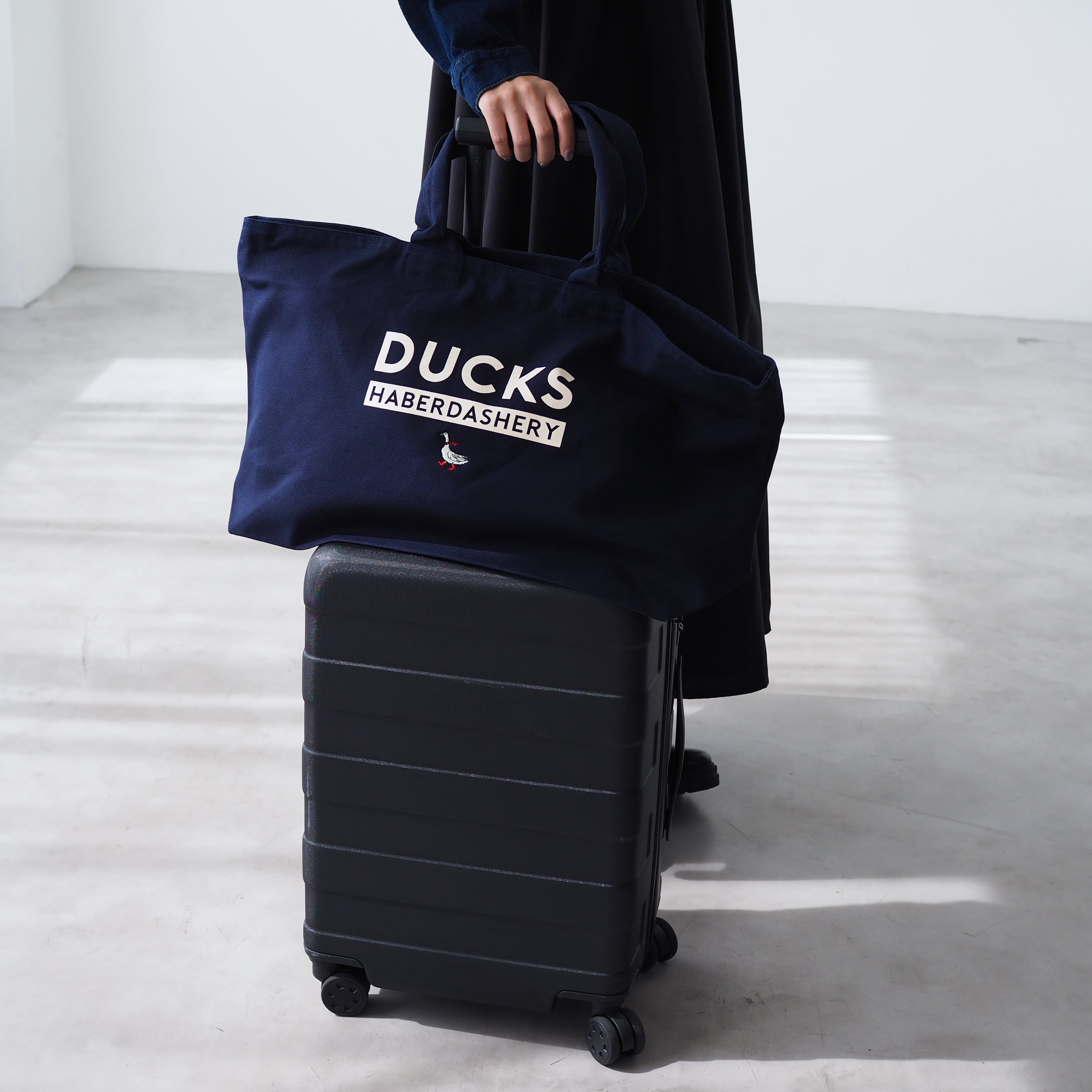 超お買い得❗️Burberrys ボストンバッグ 旅行用バッグ ネイビー Ducksトラベルバッグ/ボストンバッグ | bluewhite(ブルーホワイト