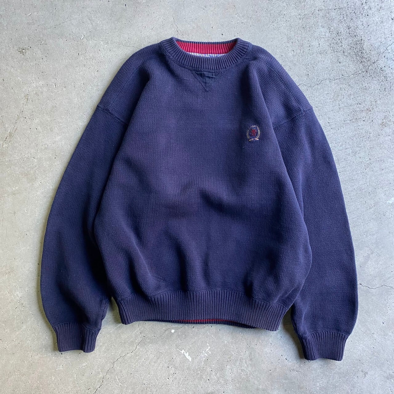 90年代 TOMMY HILFIGER トミーヒルフィガー ワンポイントロゴ刺繍 コットンニットセーター メンズXL相当 古着 ネイビー 紺色  ヴィンテージ ビンテージ 90s 【ニットセーター】 | cave 古着屋【公式】古着通販サイト