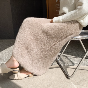 【送料無料】 スカート 5色 ロングスカート マキシスカート Aライン フレア ロング マキシ ふわふわ ウエストゴム 伸縮性 ハイウエスト ボア 厚手 かわいい 大人可愛い 大人女子 こなれ感 シンプル カジュアル 大人 上品 おしゃれ お洒落 ラフ コンサバ フェミニン ガーリー 無地 冬 30代 40代 レディース 女性用 デート お出かけ お茶会 女子会 休日 授業参観 着回し プチプライス カラバリ デイリーユース 普段使い オルチャン 韓国系 ファッション 定番アイテム 着痩せ