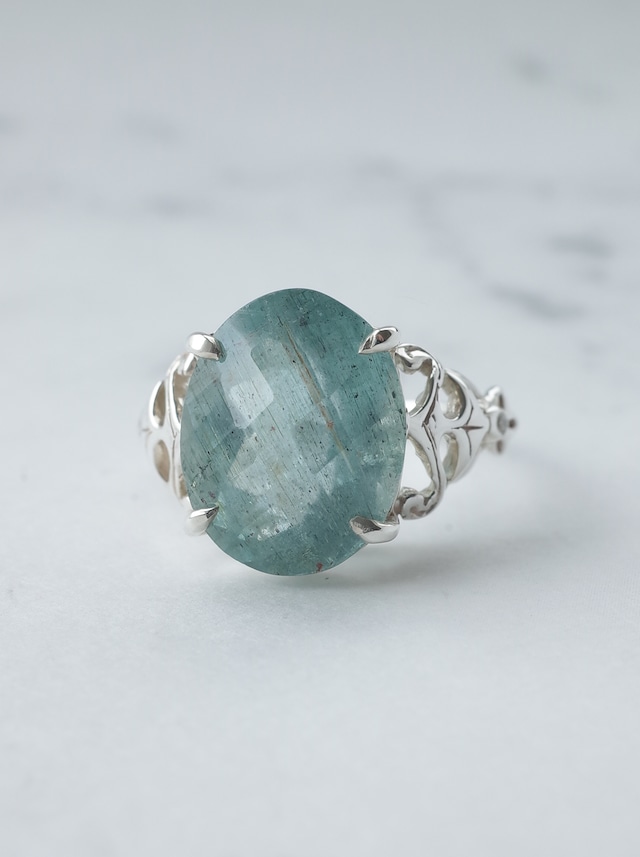 Moss Aquamarine Ring