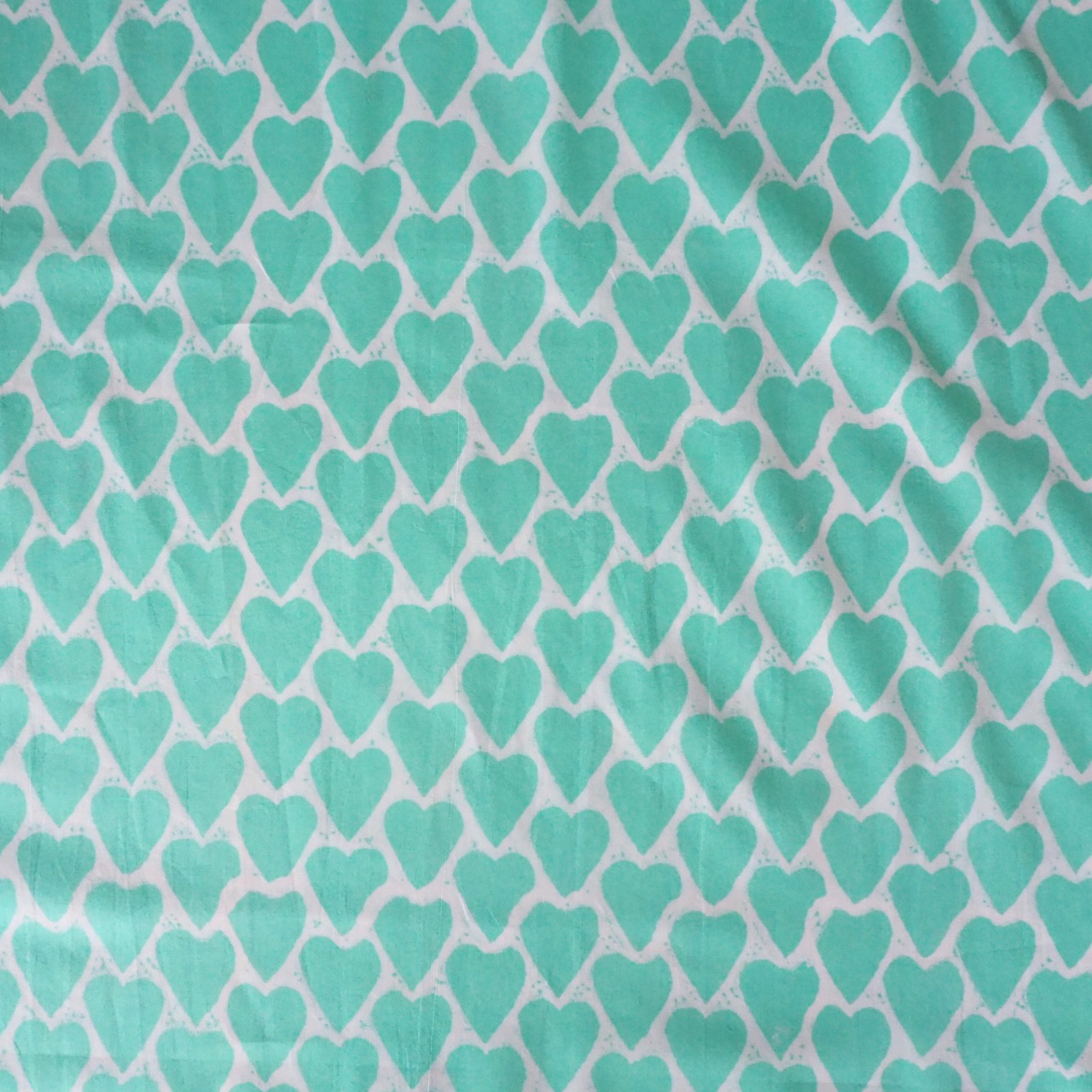 ブロックプリント生地【50cm単位】インド綿 ハート柄 ミントグリーン #25710-GR1【再入荷】