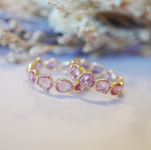 18kピンクサファイアエタニティリング&スライスダイヤモンドピアス