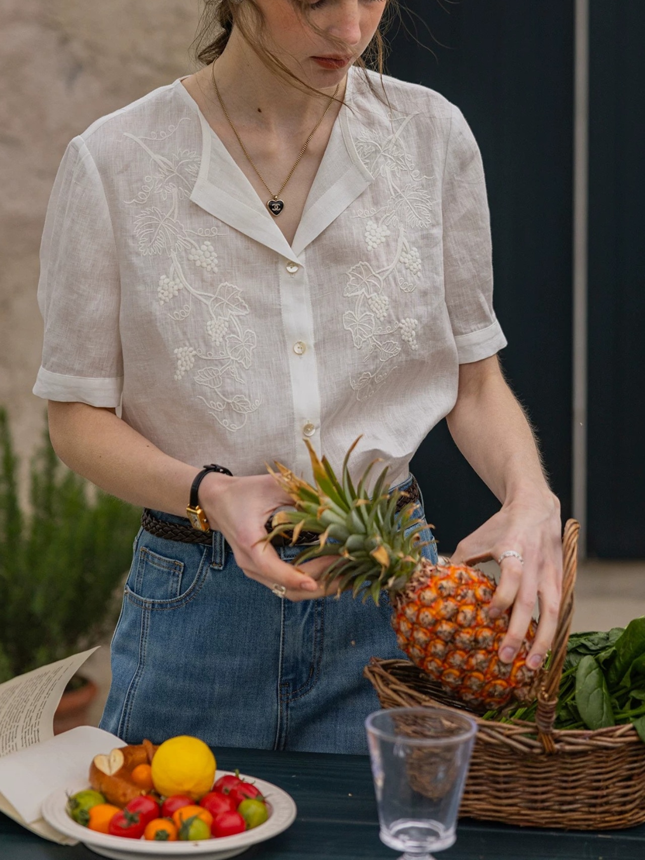 Blanc Vine Embroidery Linen Blouse F0772