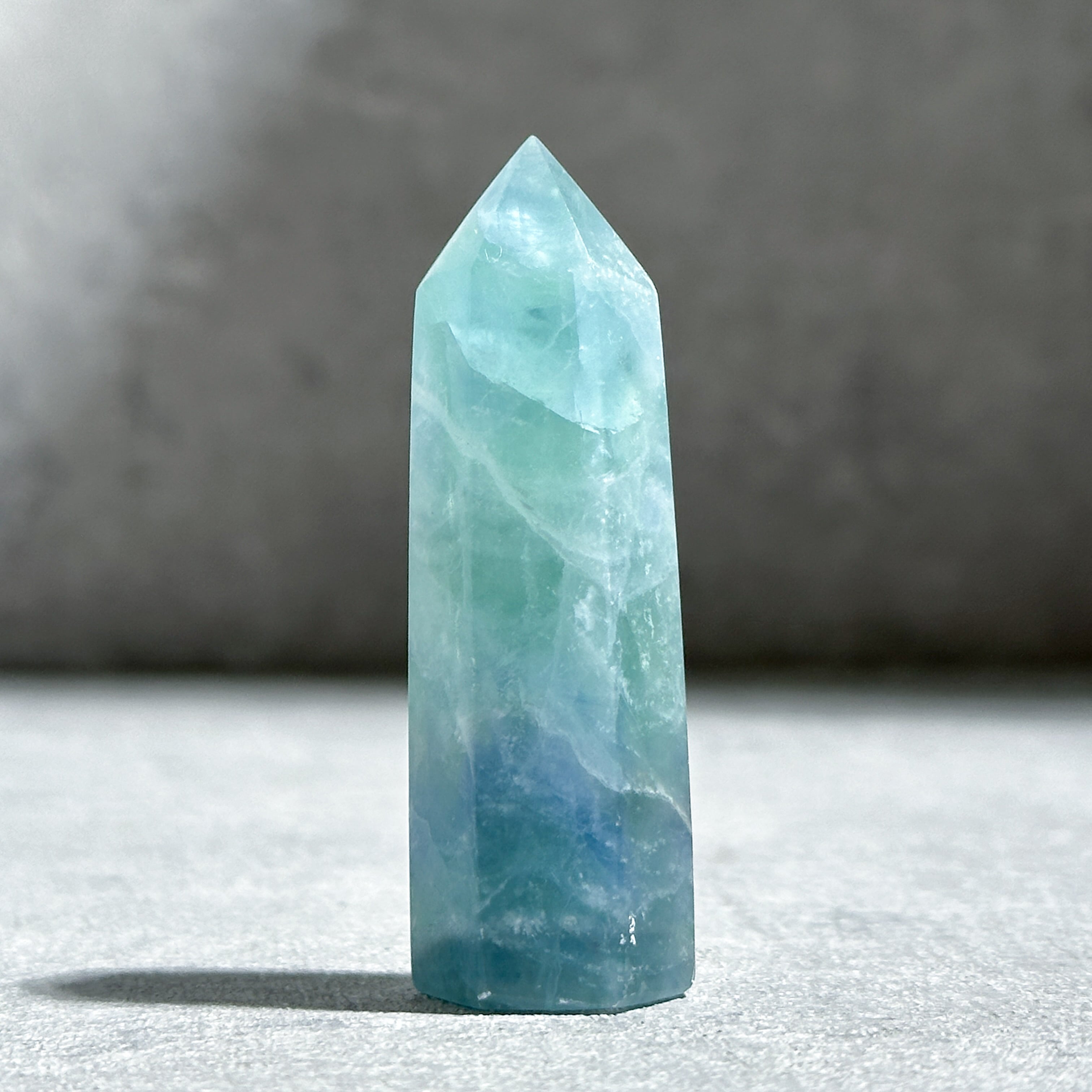 ブルー、グリーンフローライト タワー型03◇ Rainbow Fluorite